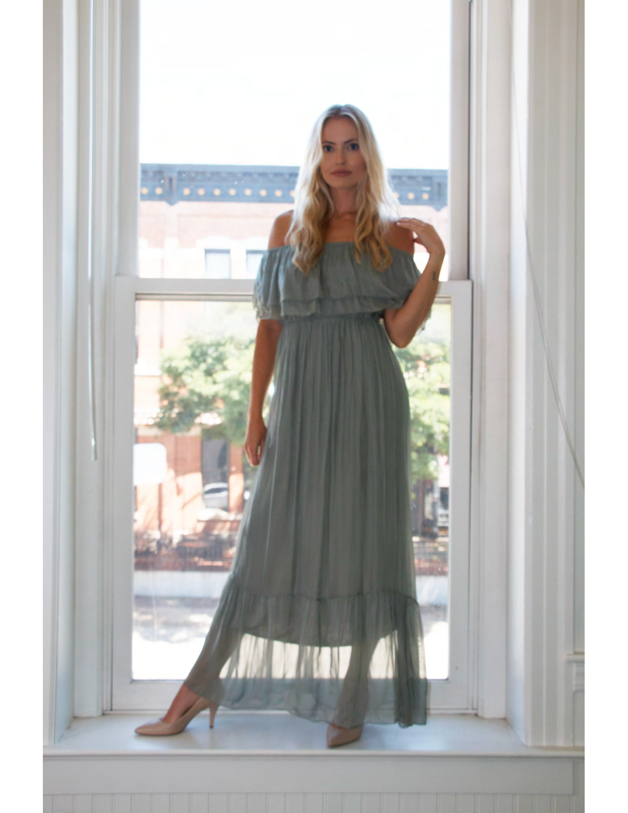 IN LAURIE DRESS IN GREEN BY SCANDAL ITALY