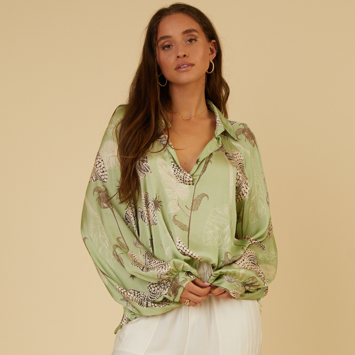 IBIZA BLACK SILKY BLOUSE IN GREEN