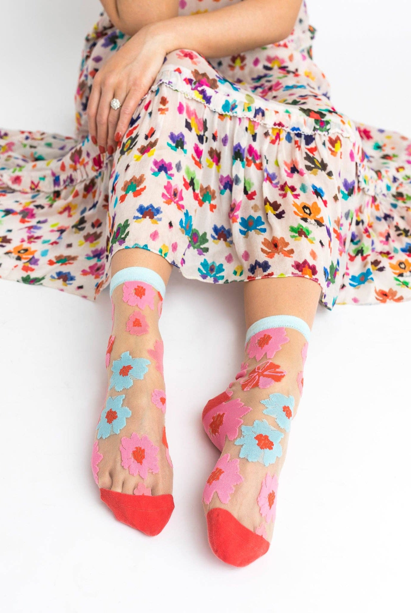RIBBON ROSES SHEER ANKLE SOCK BY SOCK CANDY