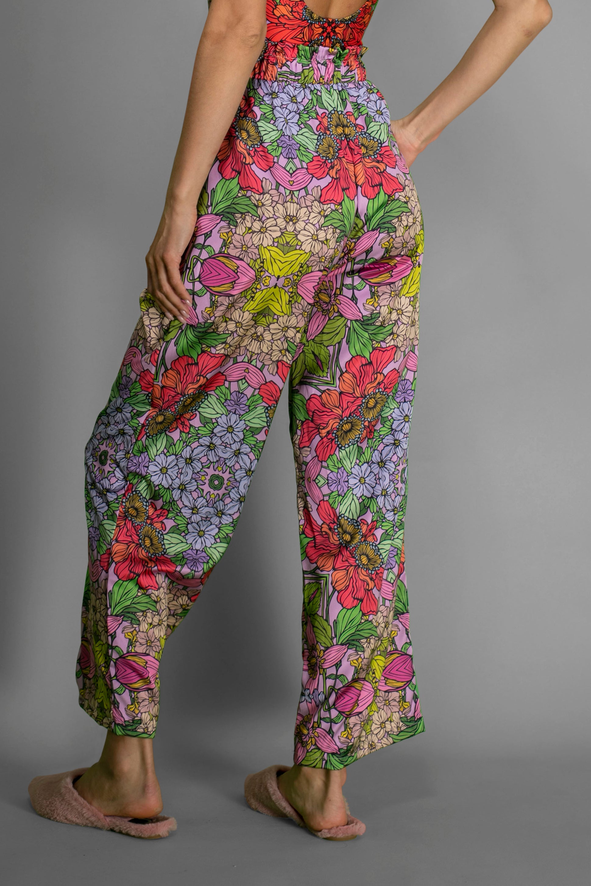 NUVULA RED FLORAL SATIN WIDE-LEG PANTS