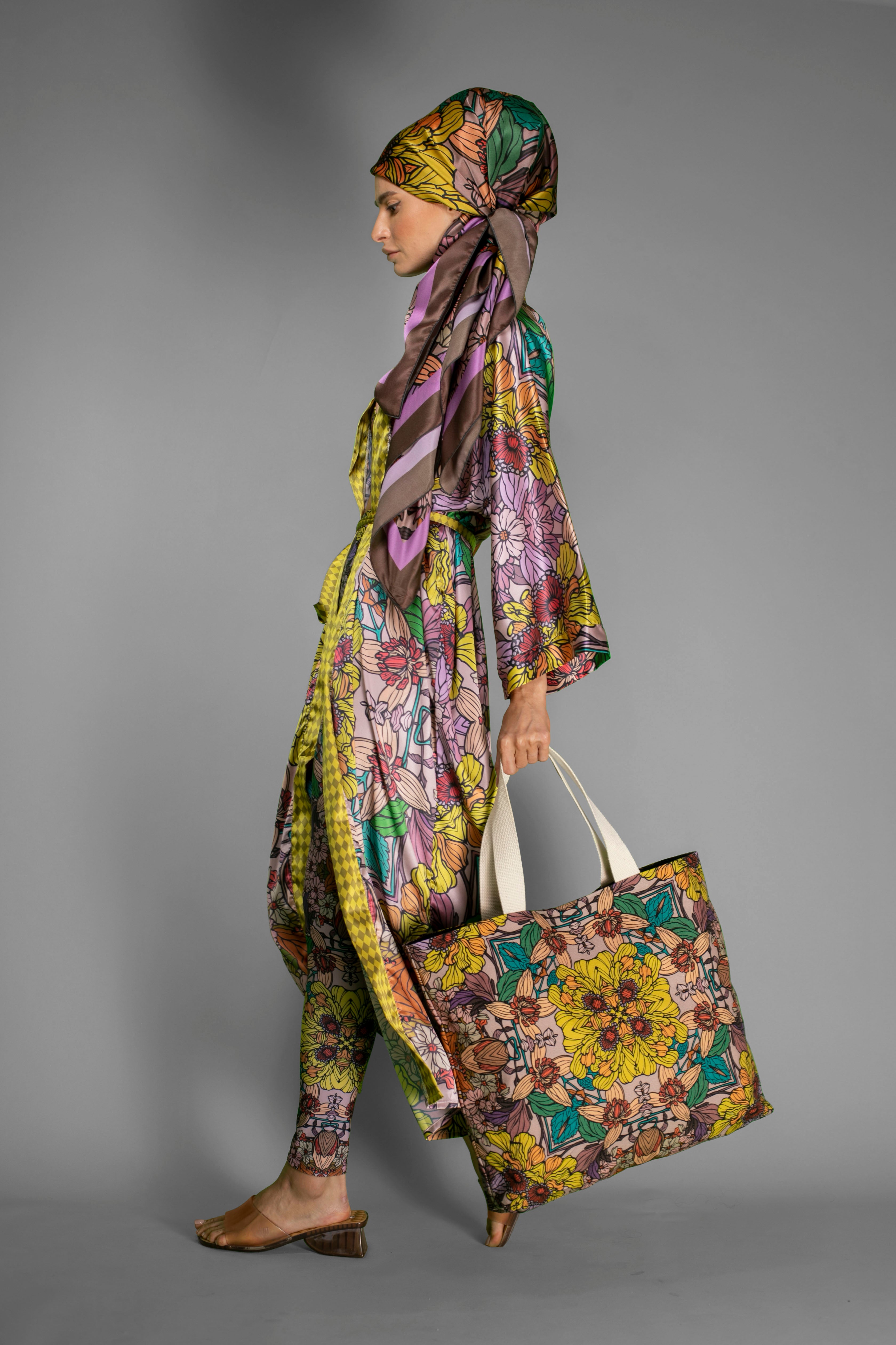 GOLDEN FLORAL SATIN KIMONO ROBE BY NUVULA