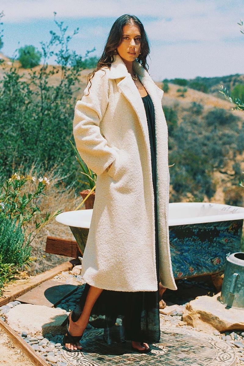 SCANDAL ITALY ROWAN LONG JACKET IN WHITE