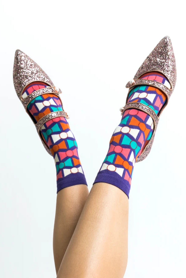 GEOMETRIC BOW ANKLE SOCK BY SOCK CANDY