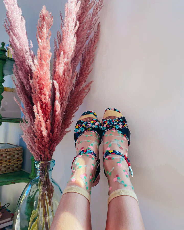 SHEER ROSETTES CREW SOCK BY SOCK CANDY