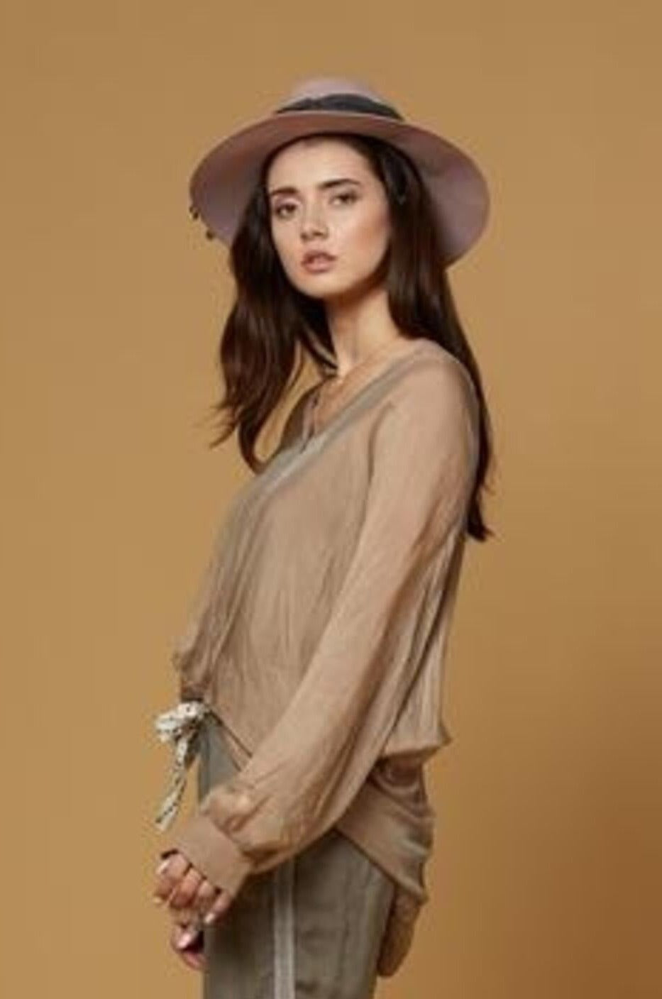 KEVA SHIRT IN CARAMEL