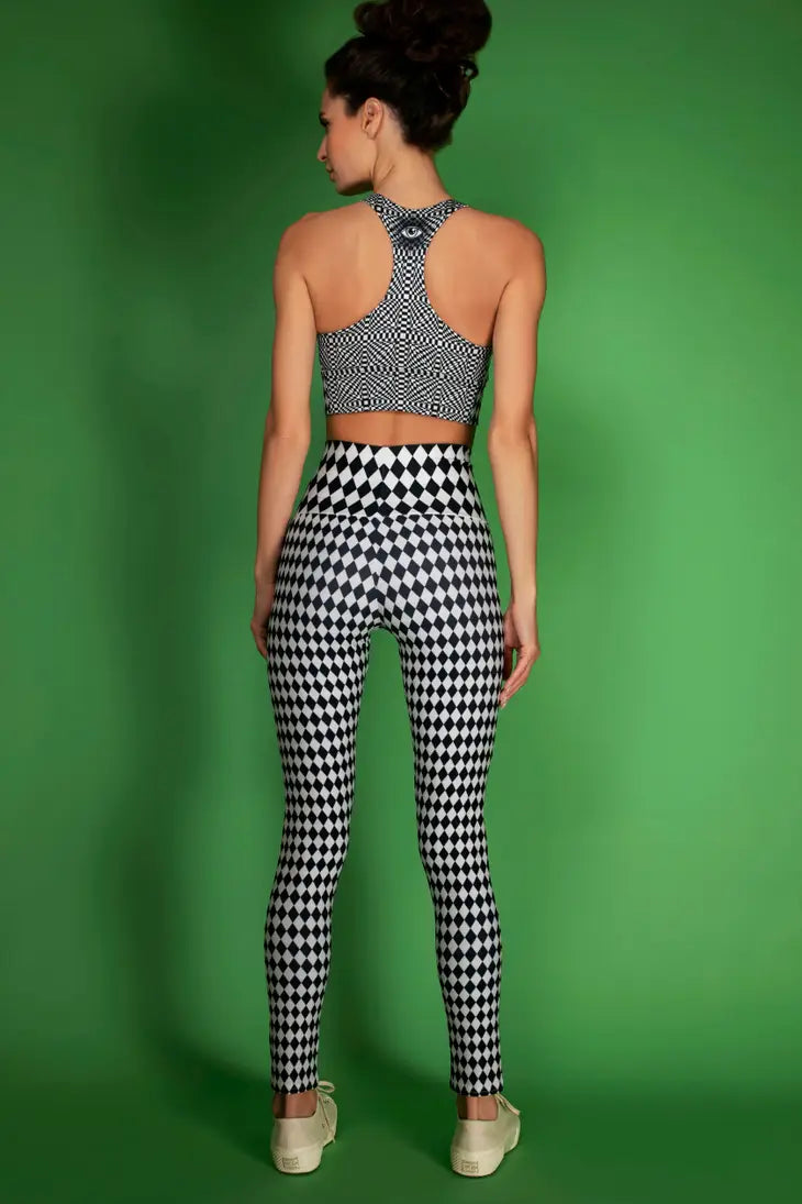 QUEEN BLACK AND WHITE LONGLINE SPORTS BRA