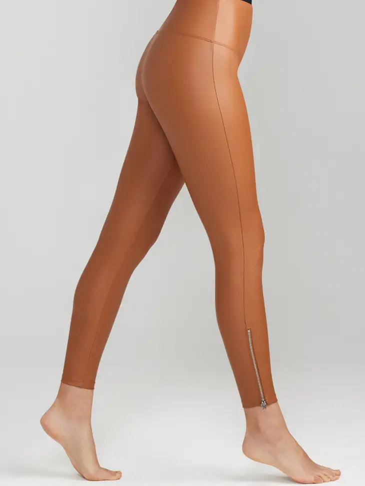 faux leather shaping legging with side zip – Suzannoll