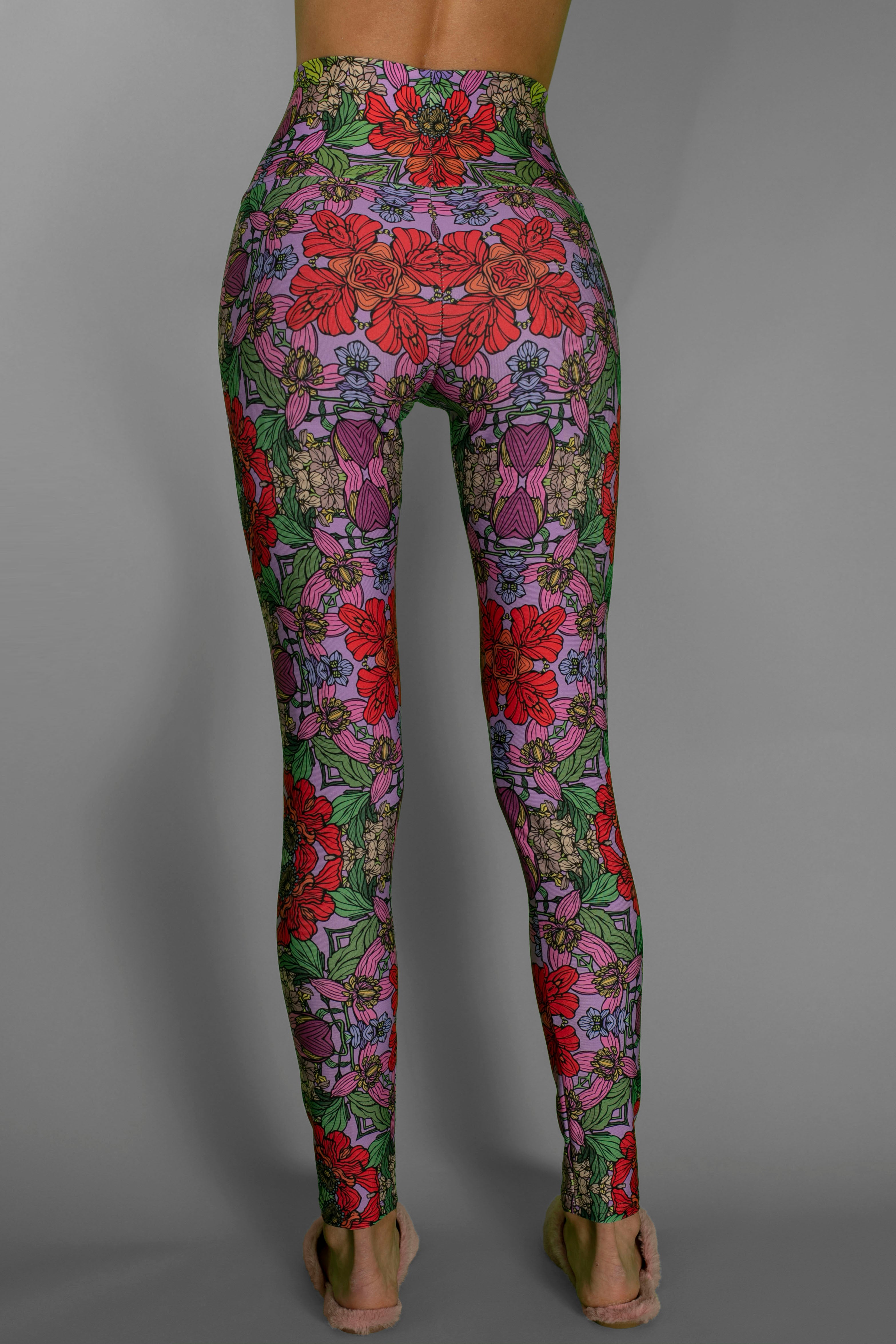 NUVULA MYSTERY RED GARDEN LEGGINGS
