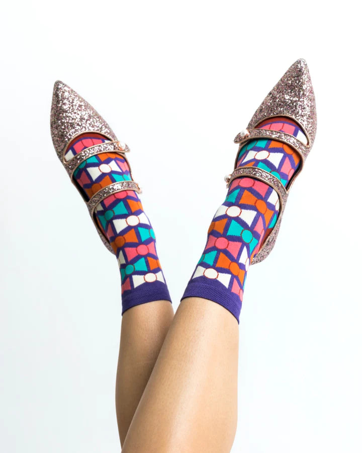 GEOMETRIC BOW ANKLE SOCK BY SOCK CANDY